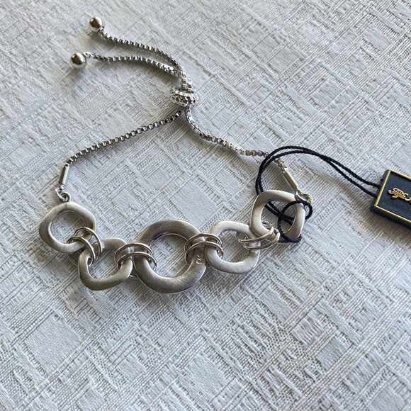 FAC Modern Silver Tone Necklace Earrings & Bracelet NWT - Picture 4 of 8